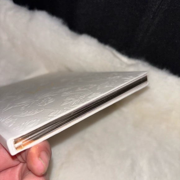 DIOR J’adore White Embossed Blank Journal Notebook with Gold Edges | NEW - Picture 3 of 6